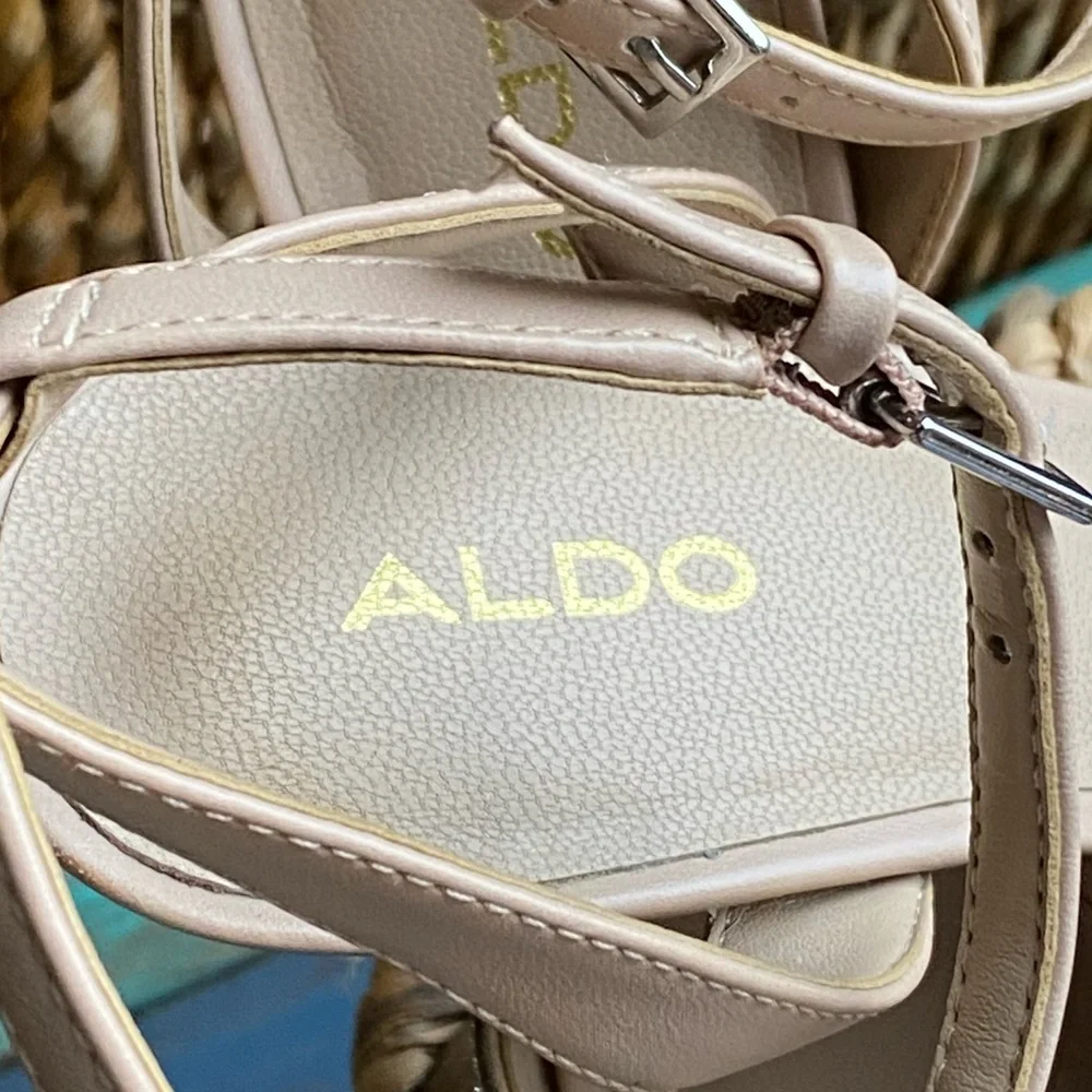 Aldo Elegant Beige and Gold Rhinestone Women's Heels Sandals Great Condition - Picture 5 of 15